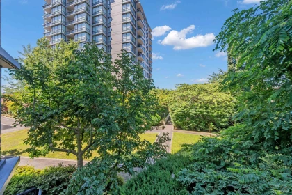 Garden / Landscaping Photo of 609 3111 Corvette Way, Richmond, BC