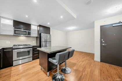 Pantry Photo of 609 3111 Corvette Way, Richmond, BC