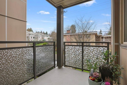 Guest Bathroom Photo of 205 5599 14b Avenue, Tsawwassen, BC
