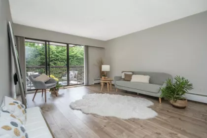 303 1360 Martin Street, White Rock, BC, White Rock — Apartment/Condo for sale