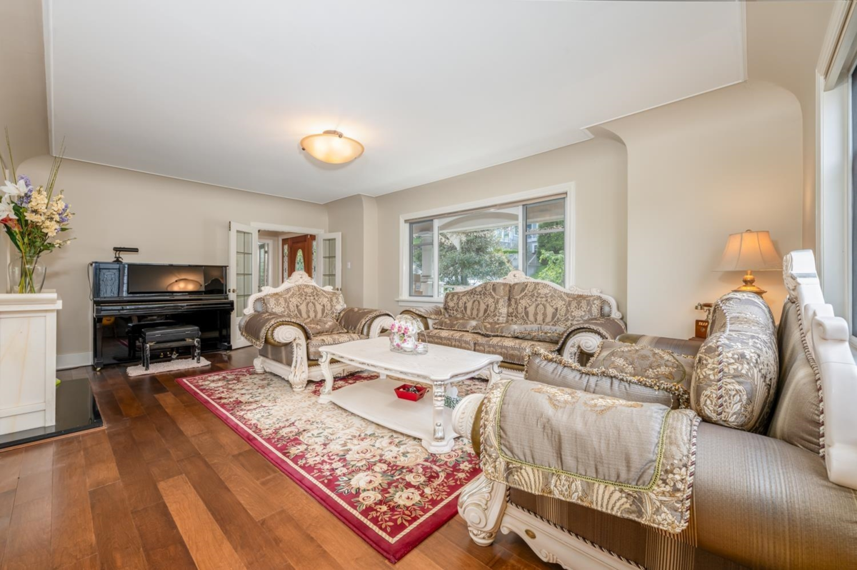 Dining Area Photo of 4389 Locarno Crescent, Vancouver, BC