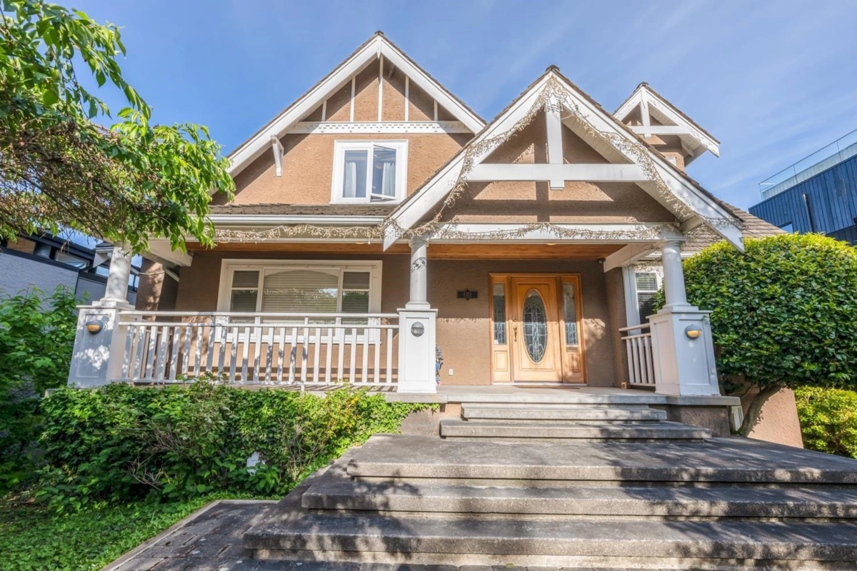 Exterior Front Photo of 4389 Locarno Crescent, Vancouver, BC