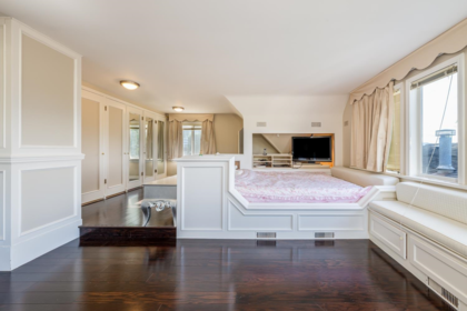 Laundry Room Photo of 4389 Locarno Crescent, Vancouver, BC