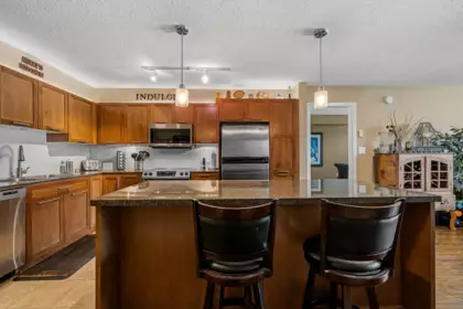 429 19677 Meadow Gardens Way, Pitt Meadows, BC, Pitt Meadows — Apartment/Condo for sale