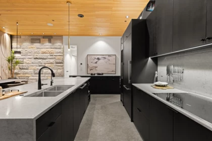 Basement Recreation Room Photo of 6252 Overstone Drive, West Vancouver, BC