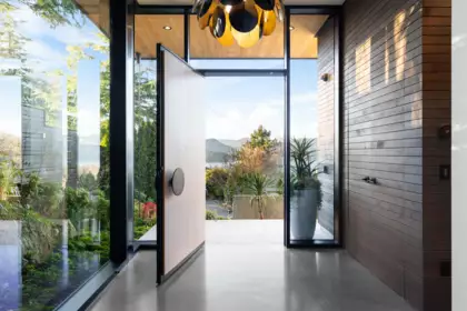 6252 Overstone Drive, West Vancouver, BC