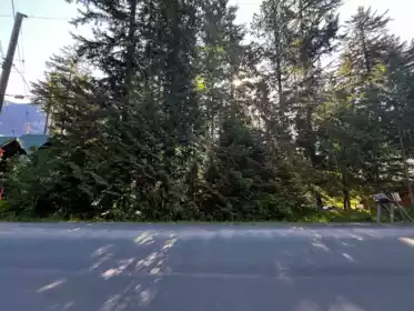 Front exterior of 14902 Parkwood Street, Sunshine Valley, BC