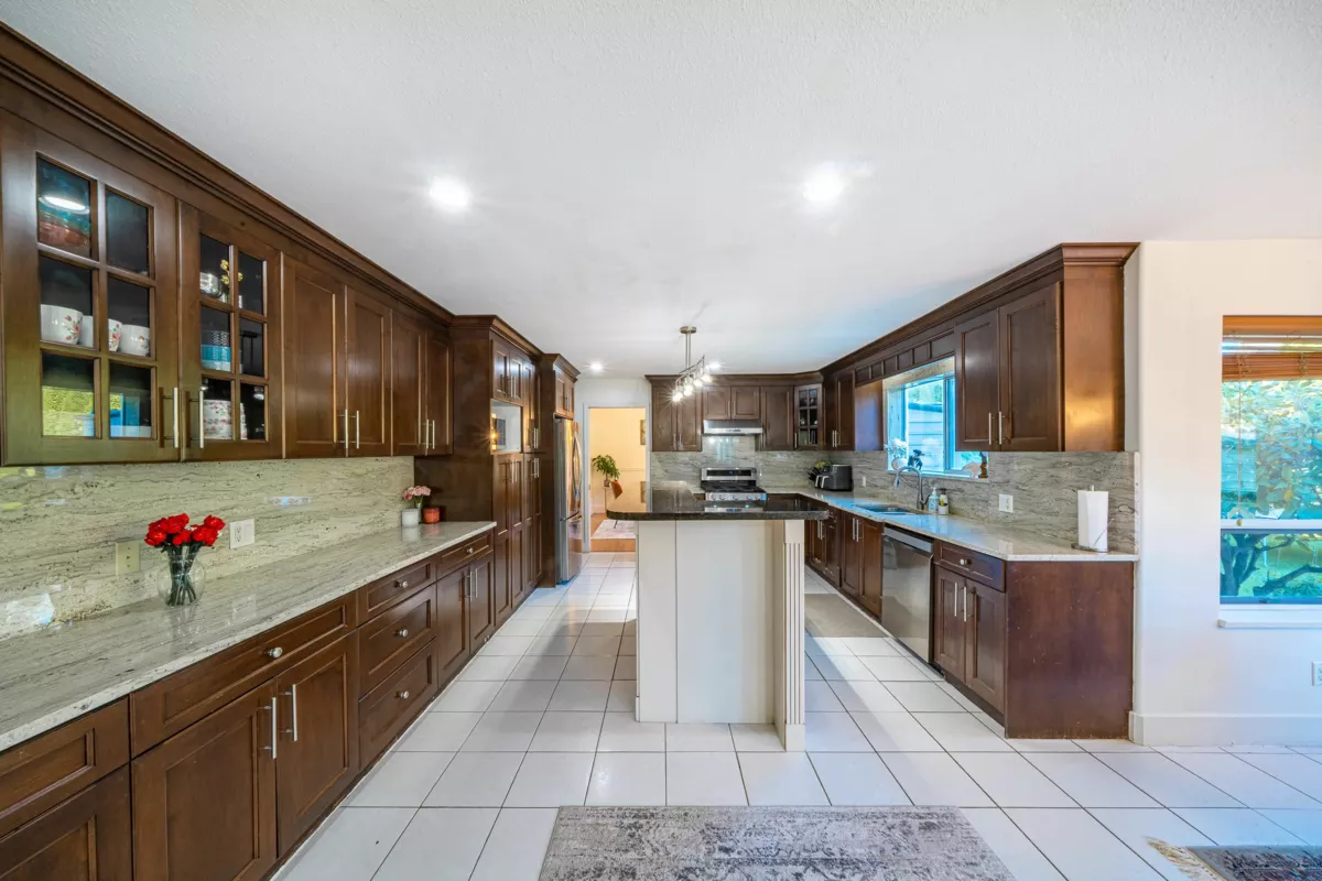 Guest Bathroom Photo of 7420 Montana Road, Richmond, BC