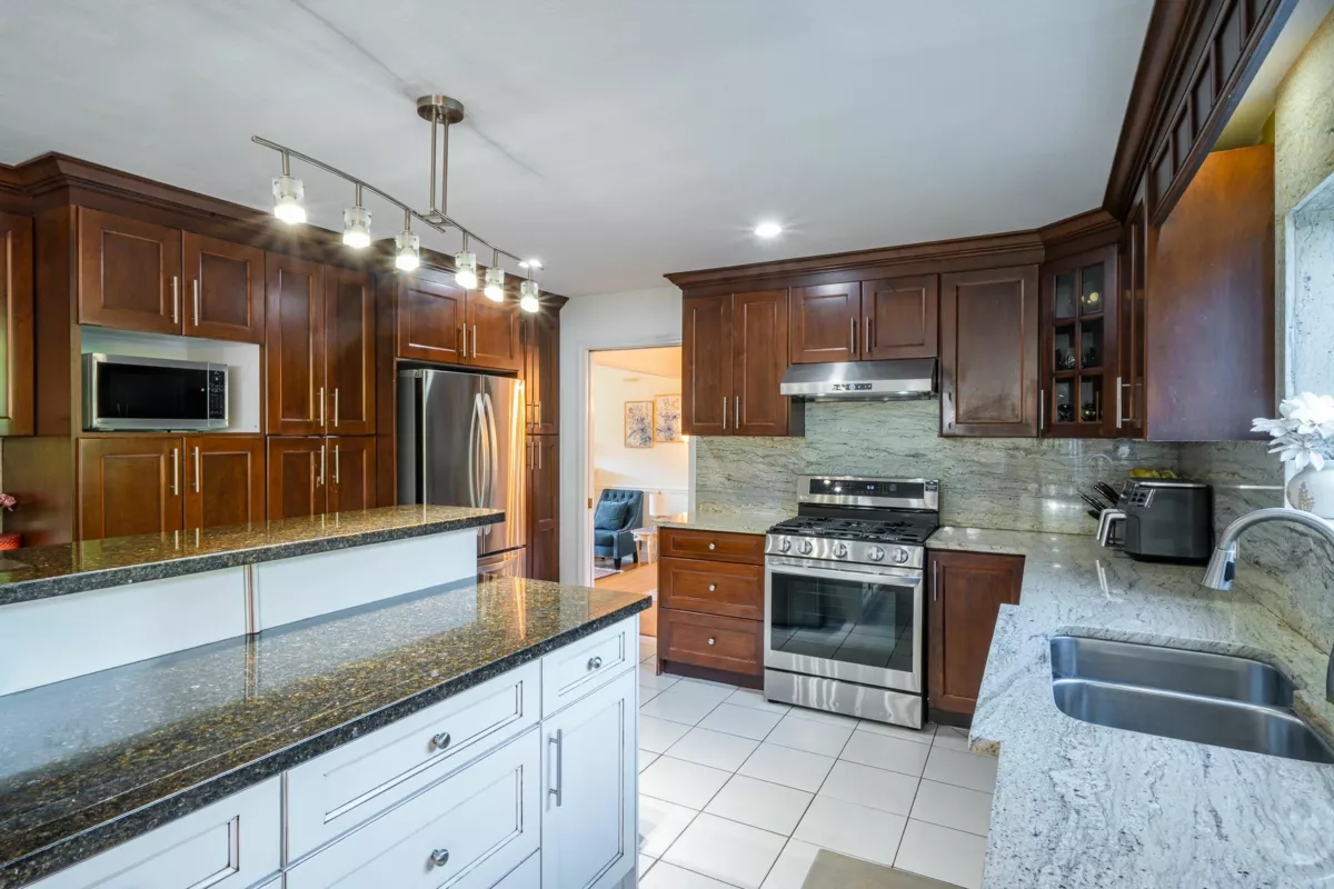 Powder Room Photo of 7420 Montana Road, Richmond, BC