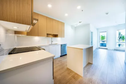 406 7599 15th Street, Burnaby, BC