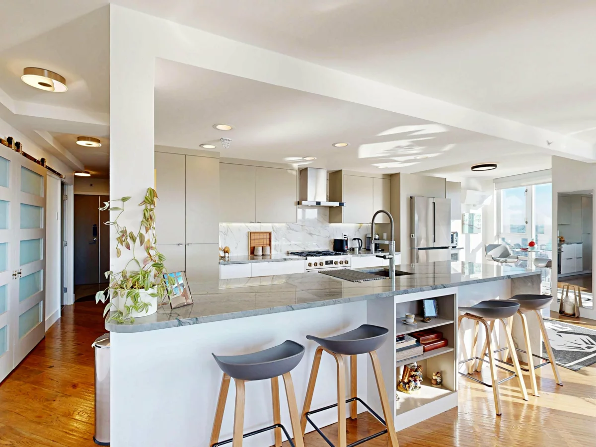 Primary Bathroom Photo of 2706 1033 Marinaside Crescent, Vancouver, BC