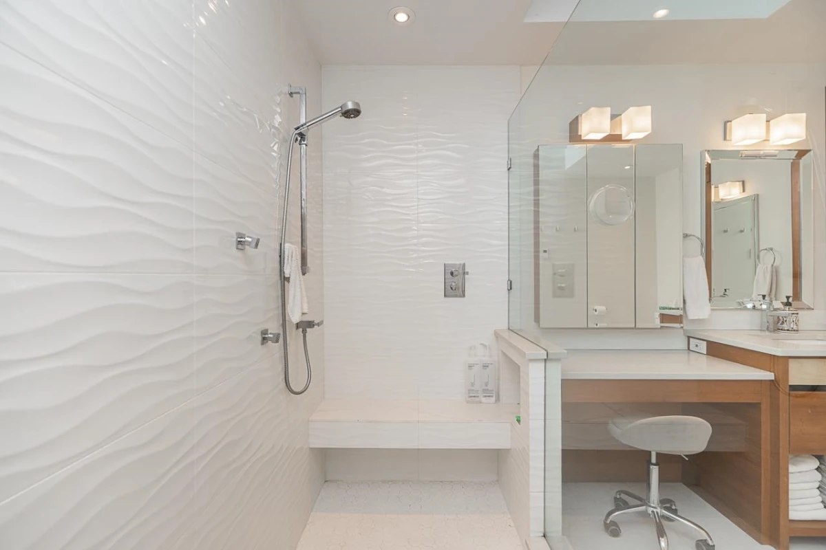 Loft / Bonus Room Photo of 16114 20 Avenue, Surrey, BC