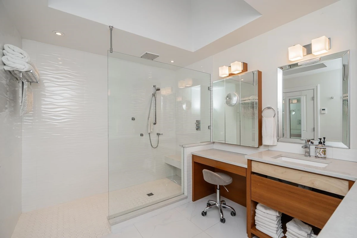 Office / Den Photo of 16114 20 Avenue, Surrey, BC