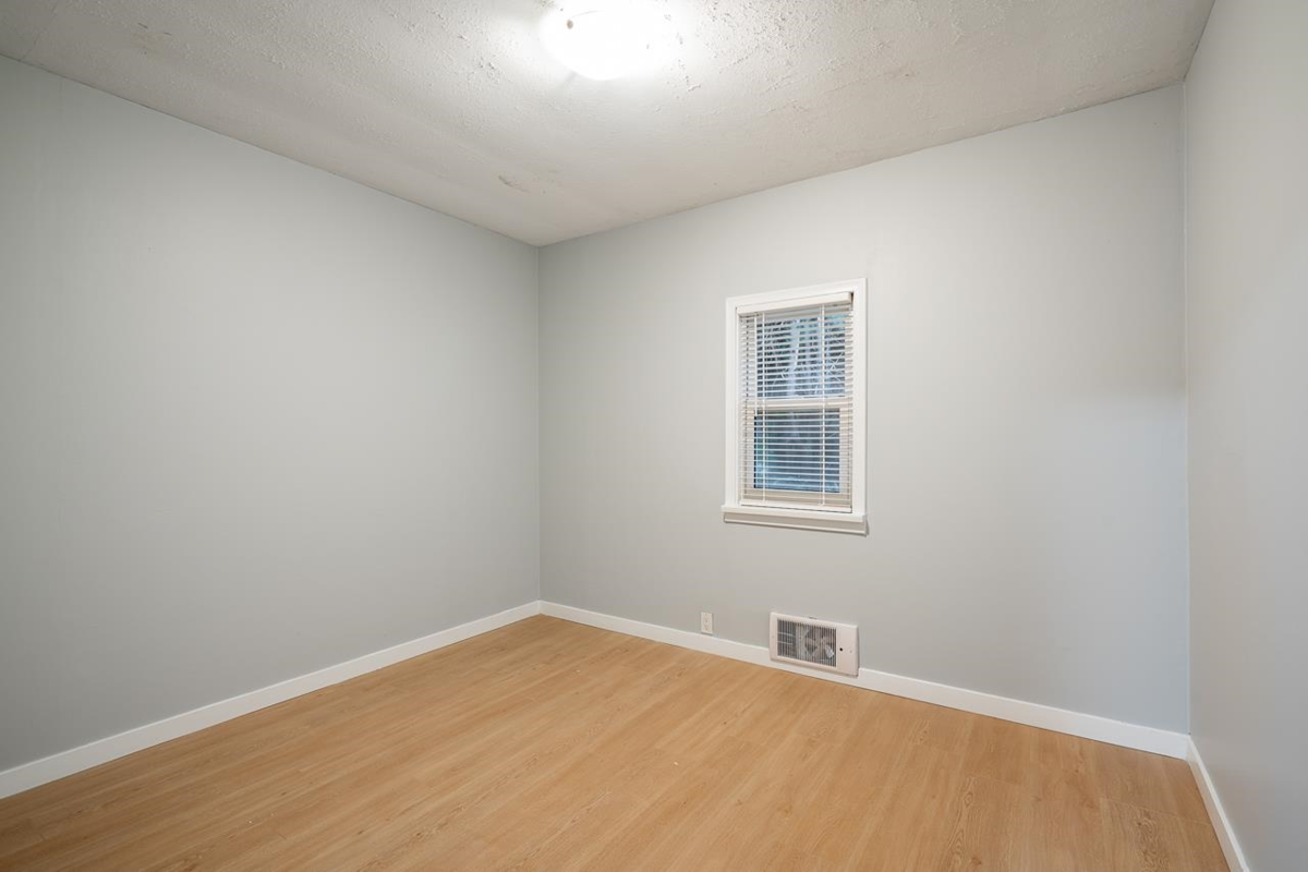 Entry Foyer Photo of 27284 30 Avenue, Langley, BC