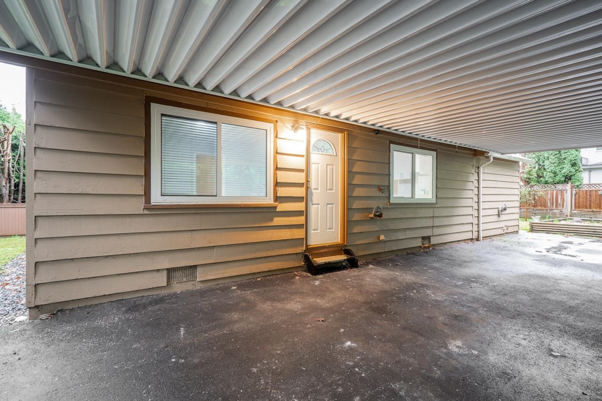 Family Room Photo of 27284 30 Avenue, Langley, BC