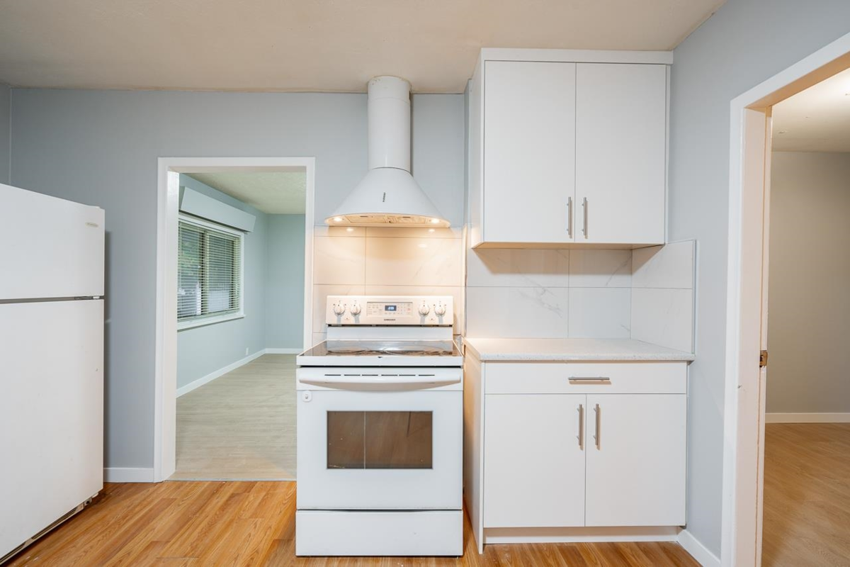 Guest Bathroom Photo of 27284 30 Avenue, Langley, BC