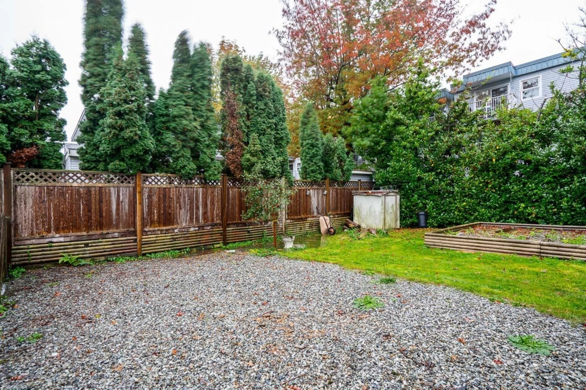 Outdoor Kitchen Photo of 27284 30 Avenue, Langley, BC