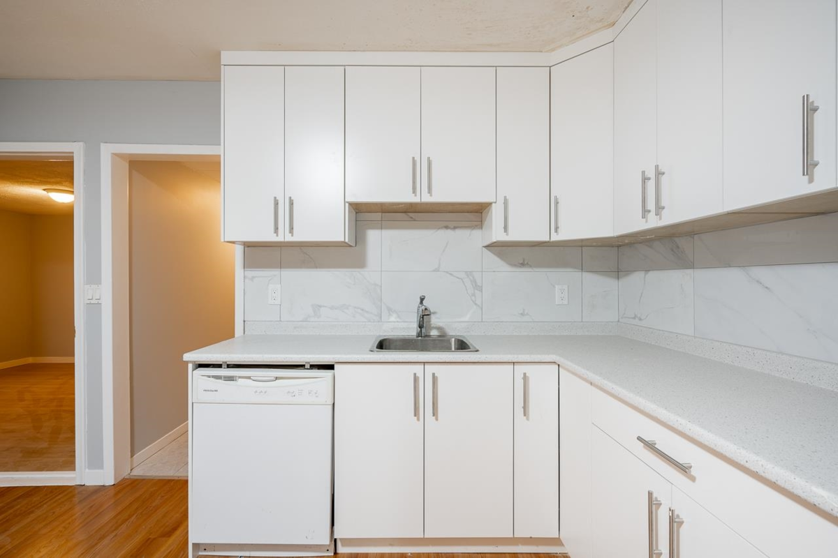 Powder Room Photo of 27284 30 Avenue, Langley, BC