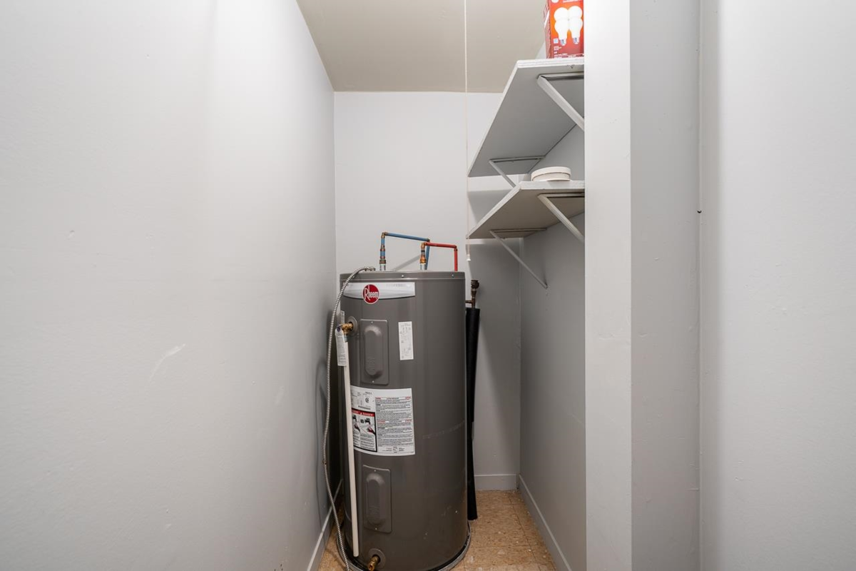 Swimming Pool Photo of 27284 30 Avenue, Langley, BC