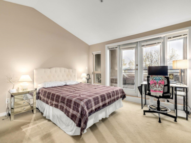 Powder Room Photo of 123 250 Salter Street, New Westminster, BC
