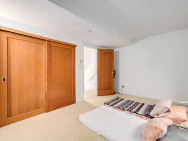 Walk-In Closet Photo of 123 250 Salter Street, New Westminster, BC