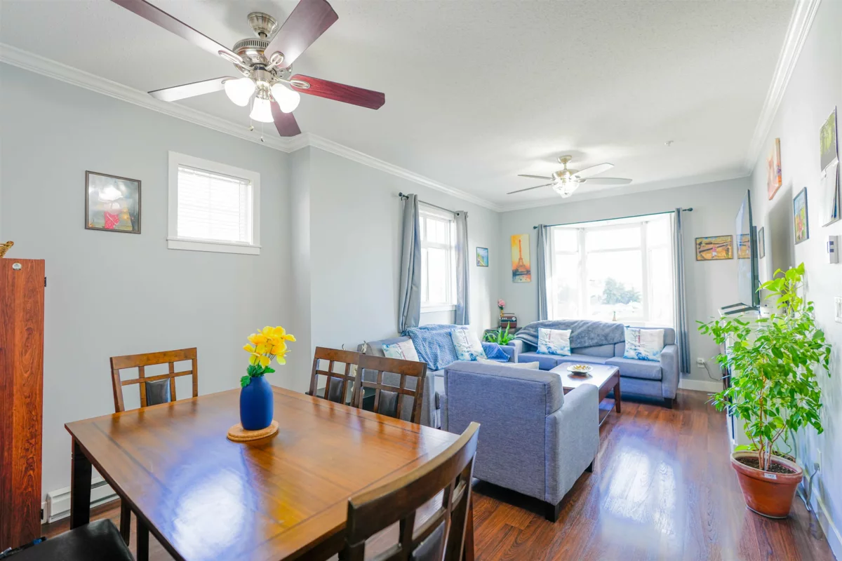 Dining Area Photo of 26 19551 66 Avenue, Surrey, BC