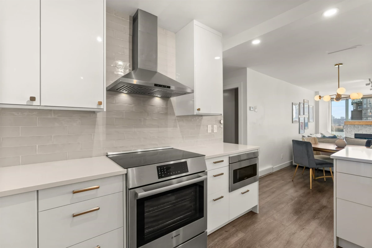 Walk-In Closet Photo of 1602 8 Laguna Court, New Westminster, BC