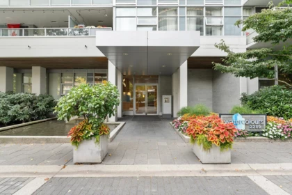 707 2289 Yukon Crescent, Burnaby, BC, Burnaby — Apartment/Condo for sale