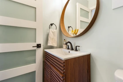 Laundry Room Photo of 34951 Orchard Drive, Abbotsford, BC
