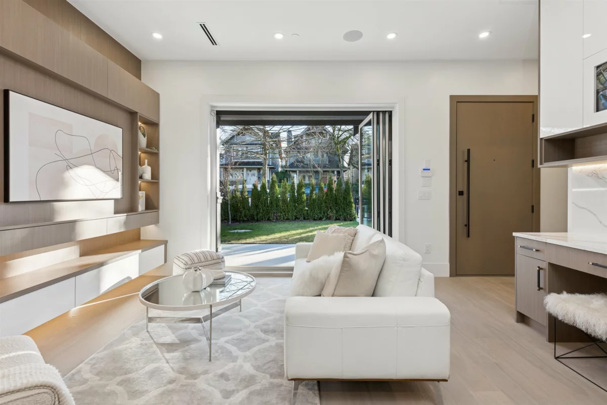 Exterior Rear Photo of 1 847 E 10 Avenue, Vancouver, BC