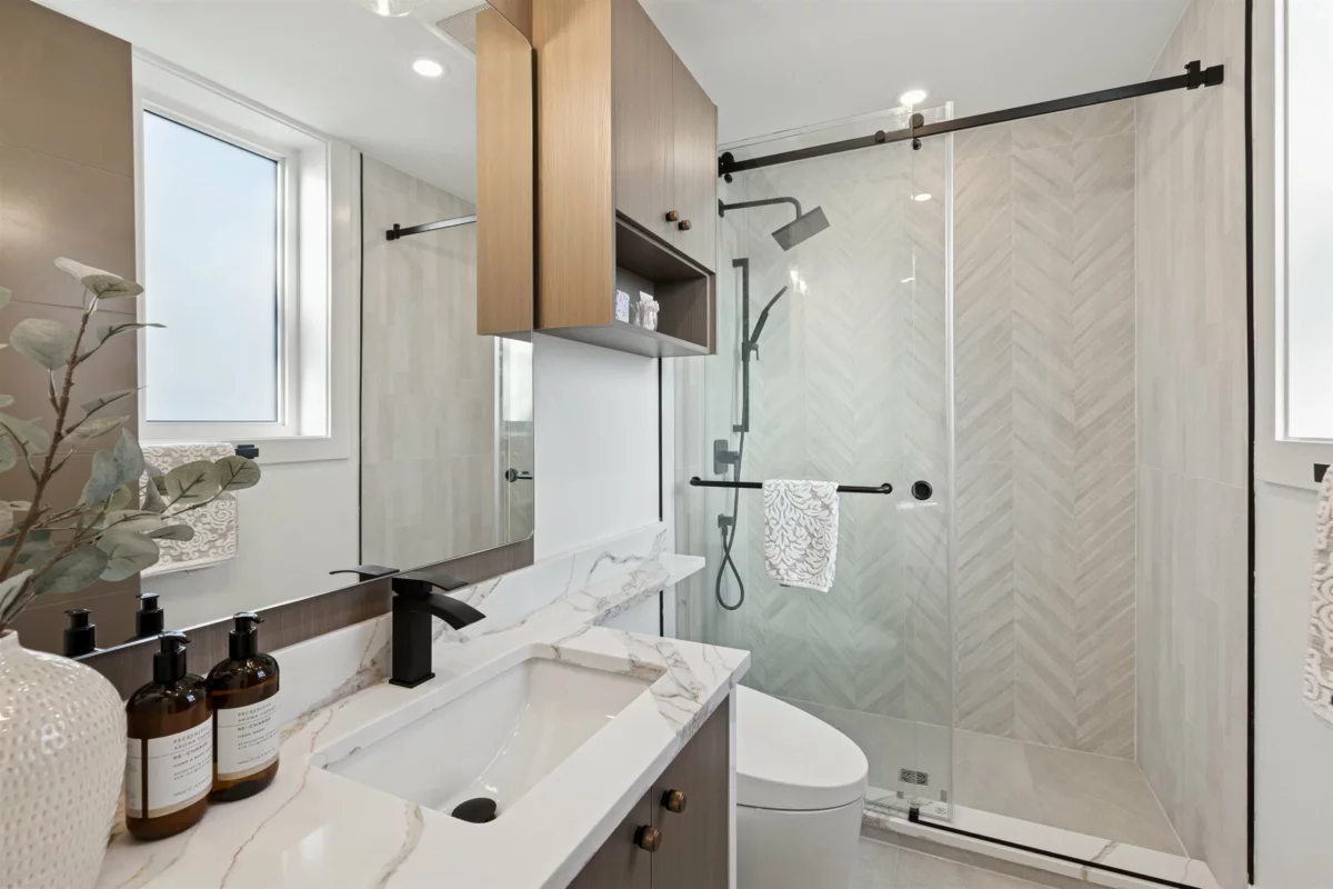 Laundry Room Photo of 1 847 E 10 Avenue, Vancouver, BC