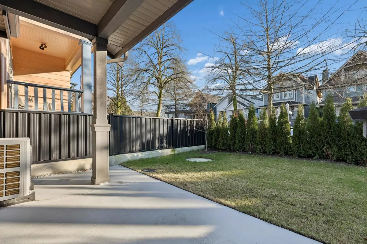 Outdoor Kitchen Photo of 1 847 E 10 Avenue, Vancouver, BC