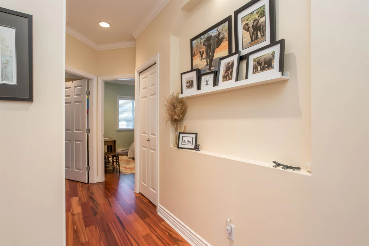 Basement Recreation Room Photo of 2931 152a Street, Surrey, BC