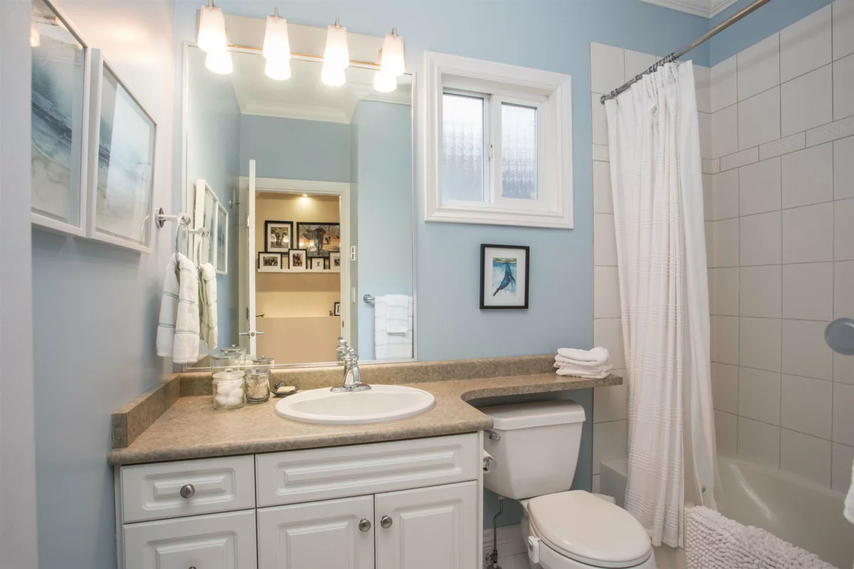 Entry Foyer Photo of 2931 152a Street, Surrey, BC