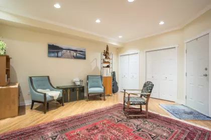 Hallway Photo of 2931 152a Street, Surrey, BC
