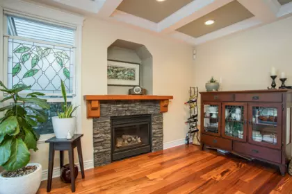 Kitchen Island Photo of 2931 152a Street, Surrey, BC