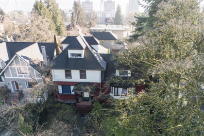 118 Queens Avenue, New Westminster, BC