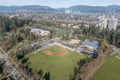 Office / Den Photo of 118 Queens Avenue, New Westminster, BC