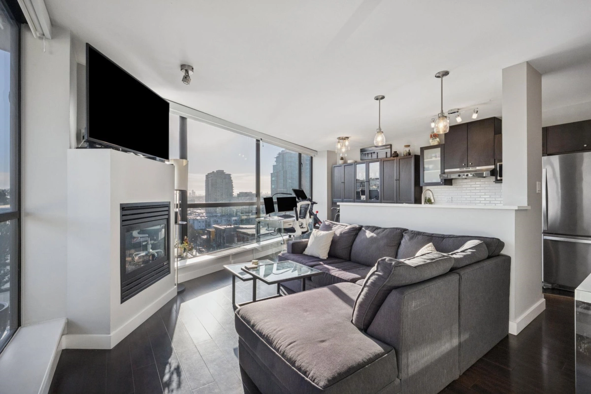 Breakfast Nook Photo of 1001 124 W 1st Street, North Vancouver, BC