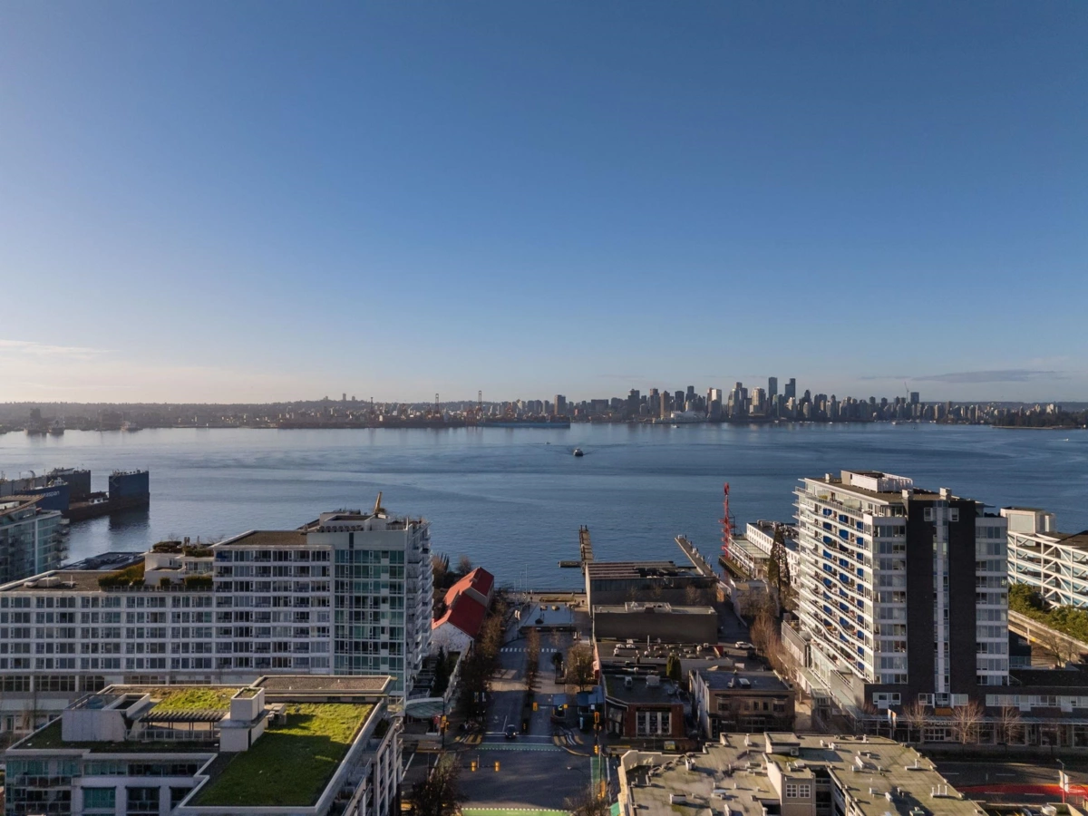 Hallway Photo of 1001 124 W 1st Street, North Vancouver, BC