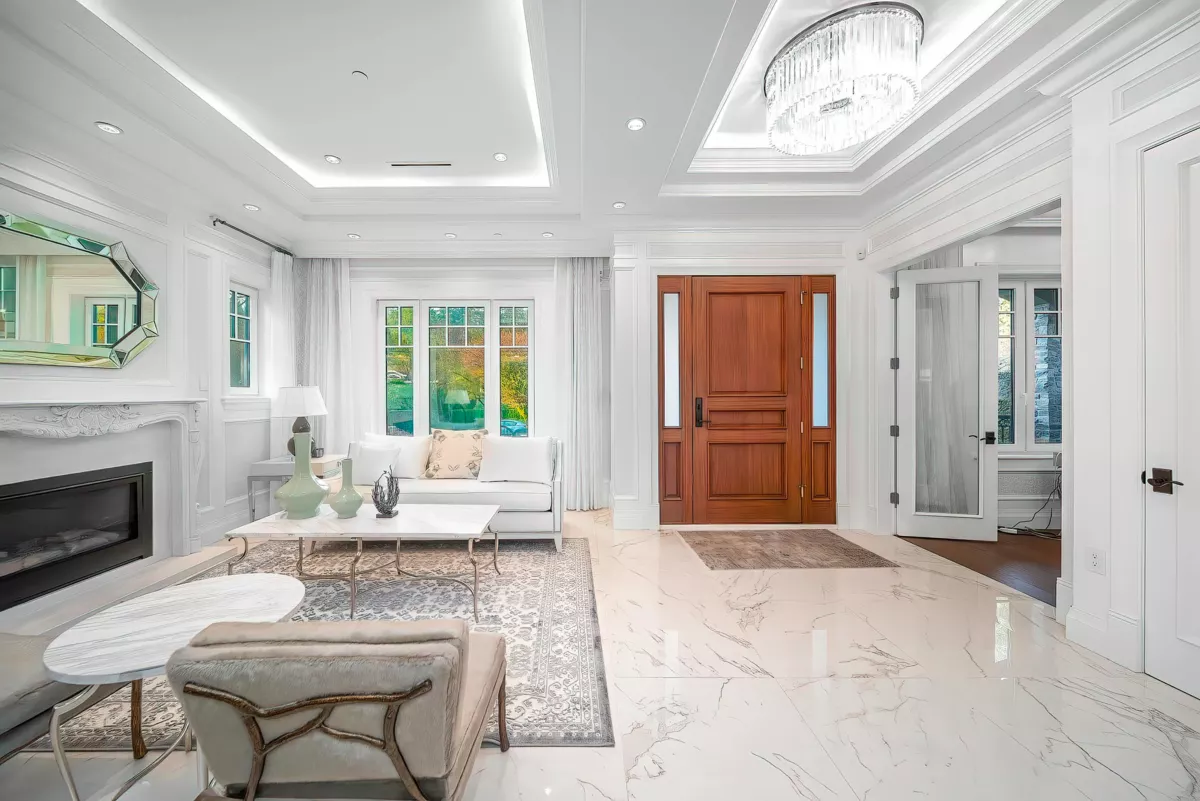 Kitchen Island Photo of 6338 Elm Street, Vancouver, BC