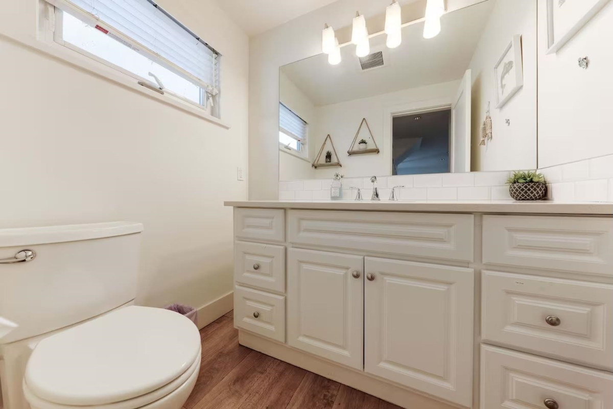 Garage Interior Photo of A015 415 Esplanade Avenue, North Vancouver, BC