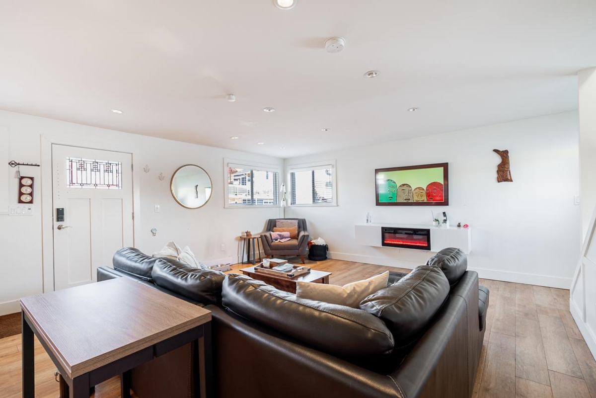 Powder Room Photo of A015 415 Esplanade Avenue, North Vancouver, BC