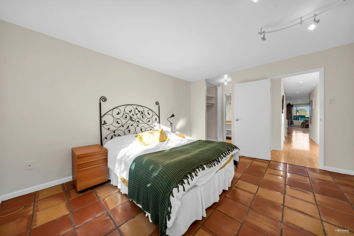 Garage Interior Photo of 1031 Scantlings, Vancouver, BC