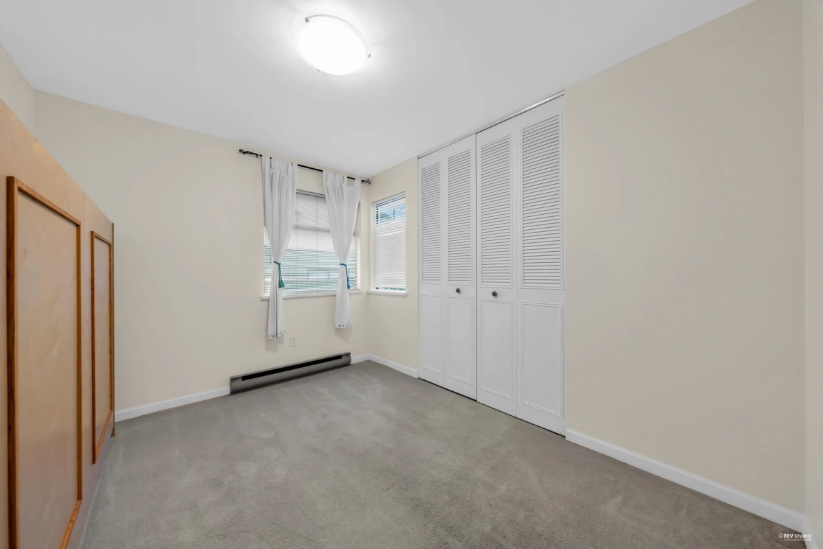 Mudroom Photo of 1031 Scantlings, Vancouver, BC