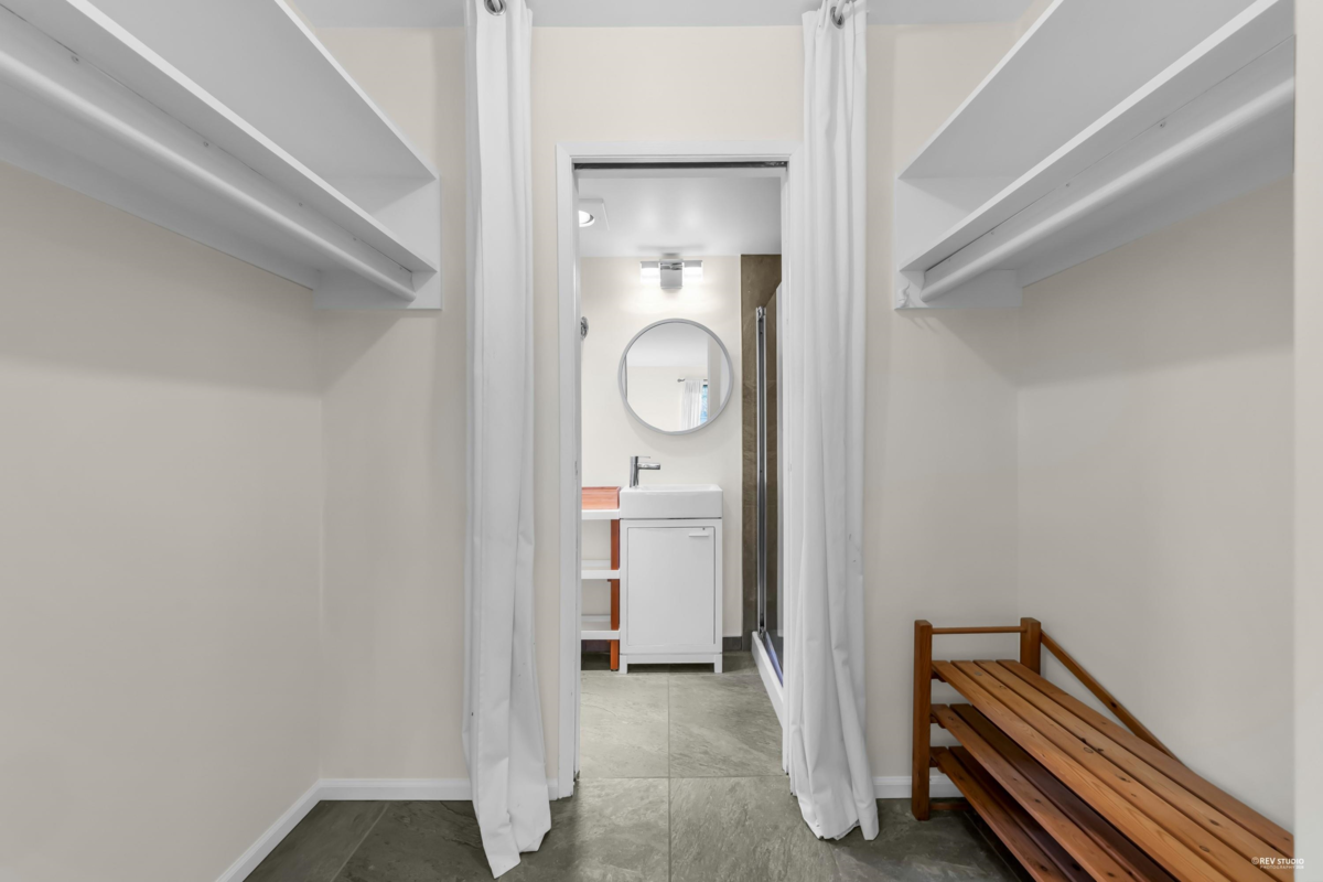 Outdoor Patio Photo of 1031 Scantlings, Vancouver, BC