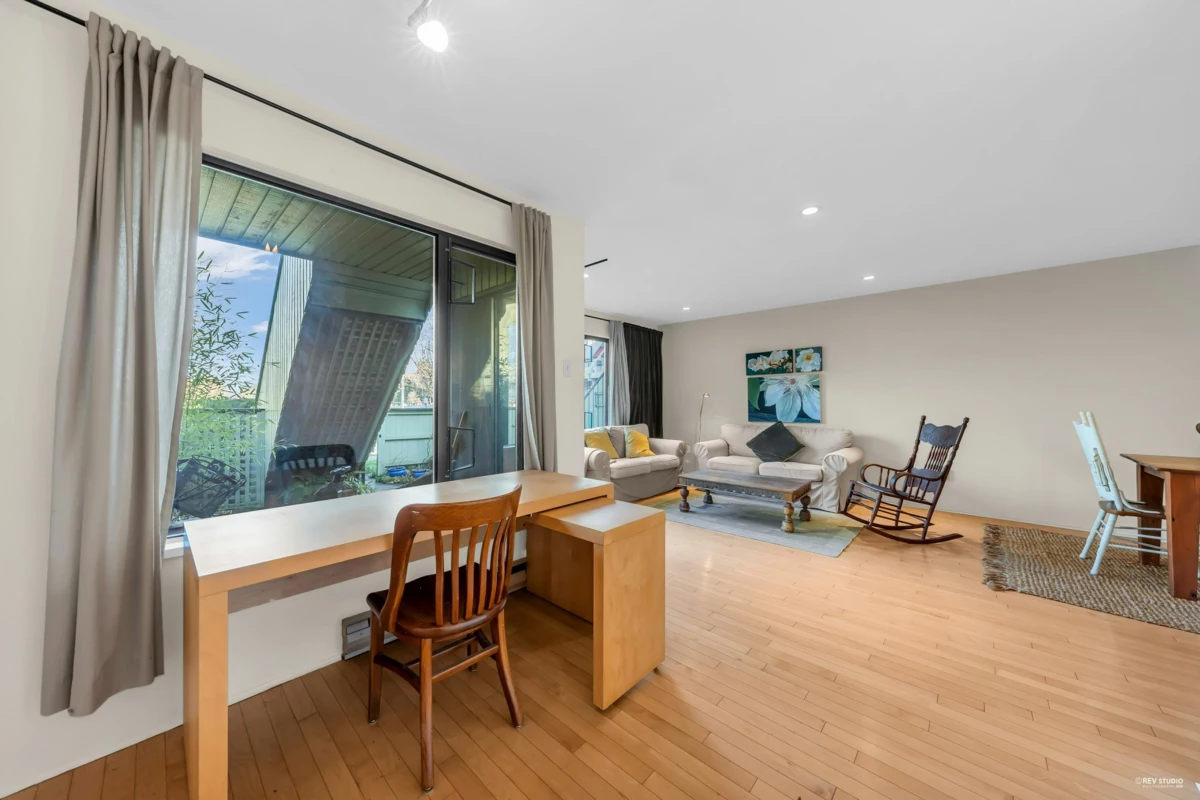 Pantry Photo of 1031 Scantlings, Vancouver, BC