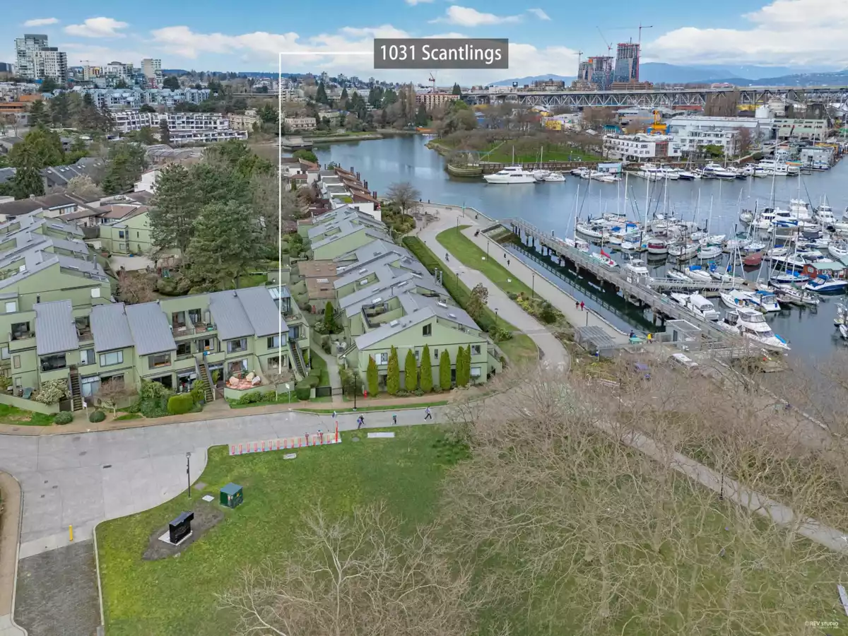 Swimming Pool Photo of 1031 Scantlings, Vancouver, BC