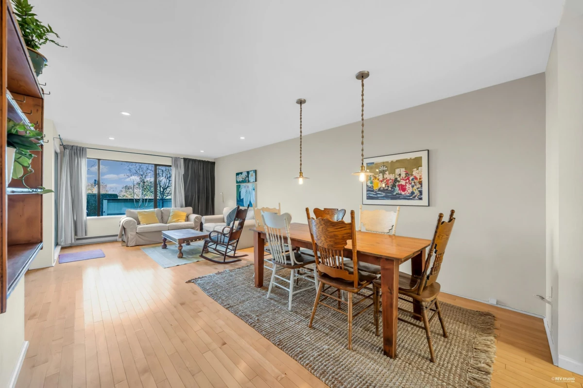 Walk-In Closet Photo of 1031 Scantlings, Vancouver, BC