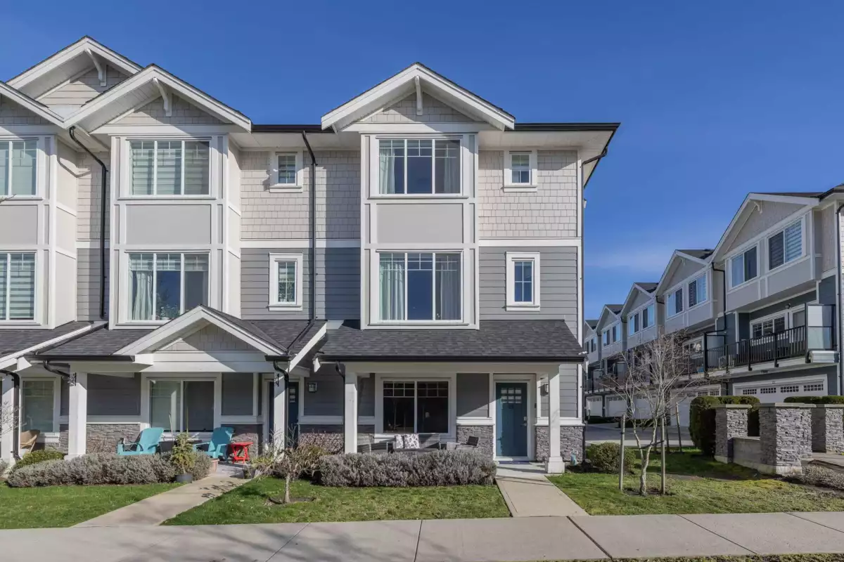 Exterior Front Photo of 21 19483 74 Avenue, Surrey, BC